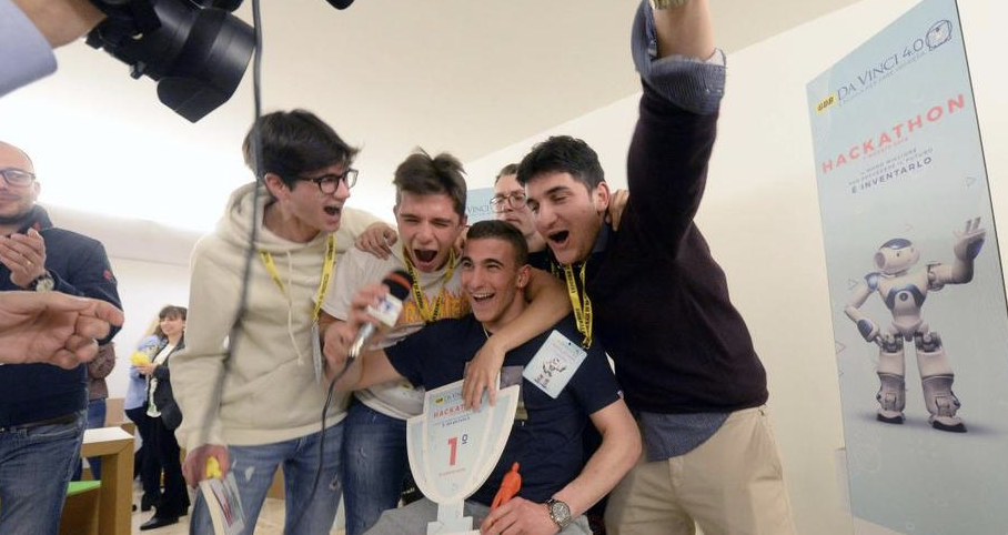 Complimenti ai ragazzi del Primo Levi di Lumezzane per la vittoria dell’hackaton Da Vinci 4.0 del Giornale di Brescia