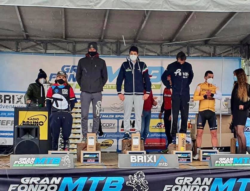 Congratulazioni alla Sprint Bike di Lumezzane per i successi nella Granfondo Città di Brescia