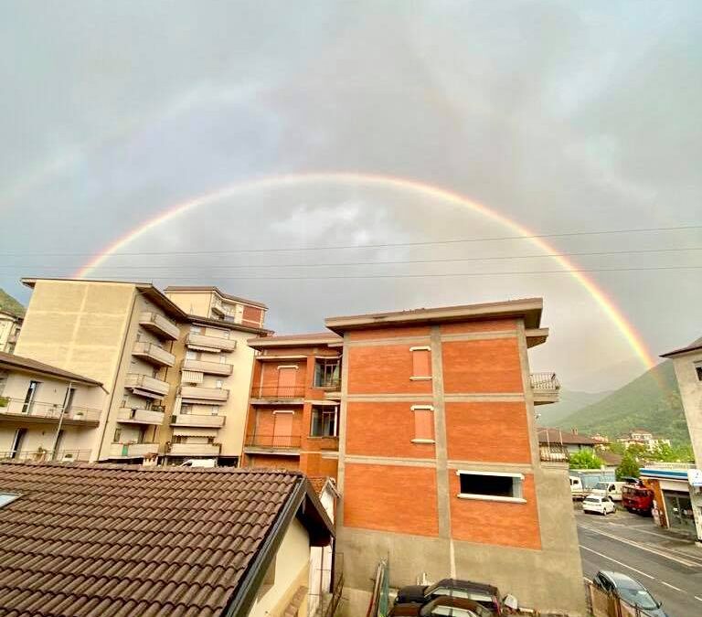 Che spettacolo l’arcobaleno sopra Lumezzane!