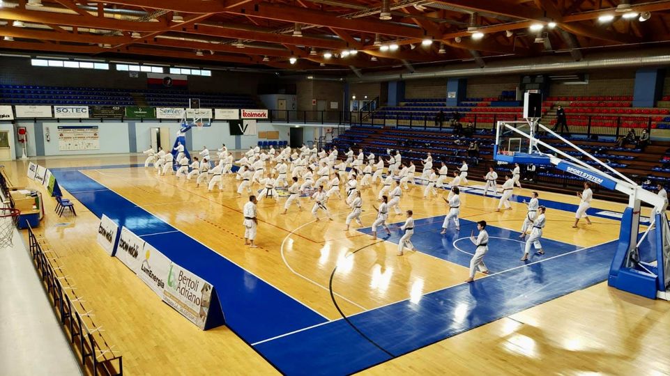 Stage di Shotokan Karate al PalaLumenergia di Lumezzane
