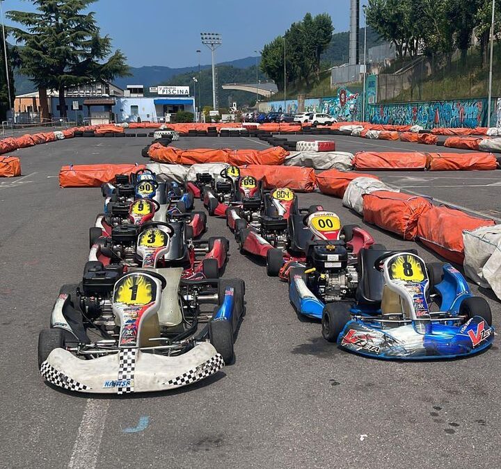 Evento con i go-kart al piazzale delle piscine di Lumezzane