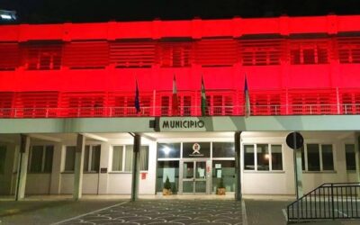 Municipio rosso a Lumezzane per la giornata nazionale per la lotta contro leucemie, linfomi e mieloma